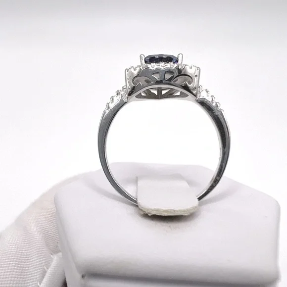 Sale $20 Firm! Sterling Silver Trillion Shape Tanzanite Cz and Clear Cz Ring - Picture 8 of 16